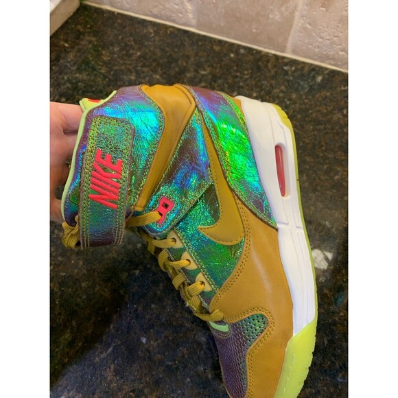 ‘14 Nike Air Revolution Sky High Premium QS World Cup Gold Trophy Pack Size 8.5W - Picture 10 of 12